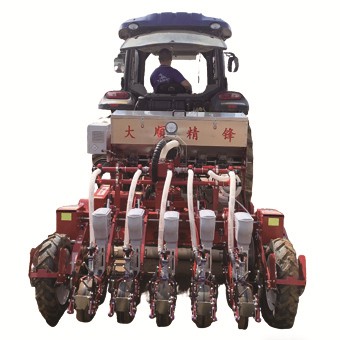 5-рядна пневматична сівалка для моркви